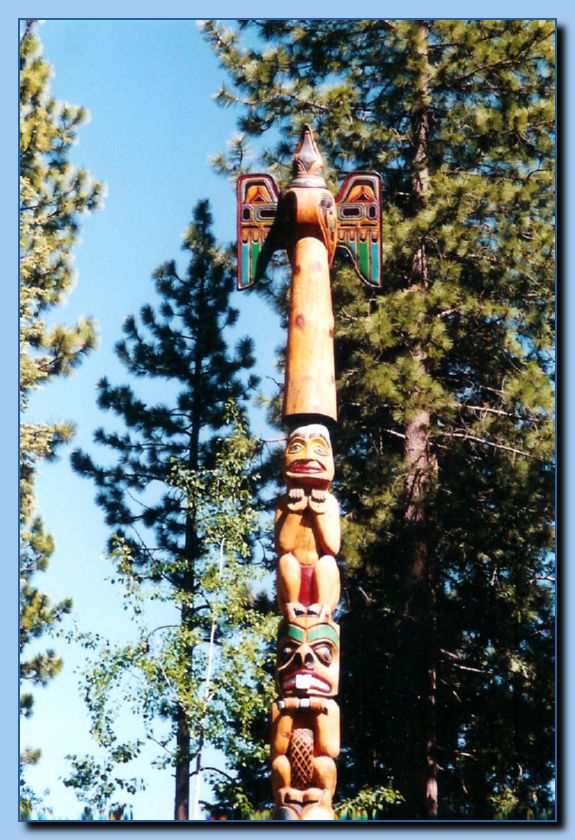 2 093 Totem Traditional Archive